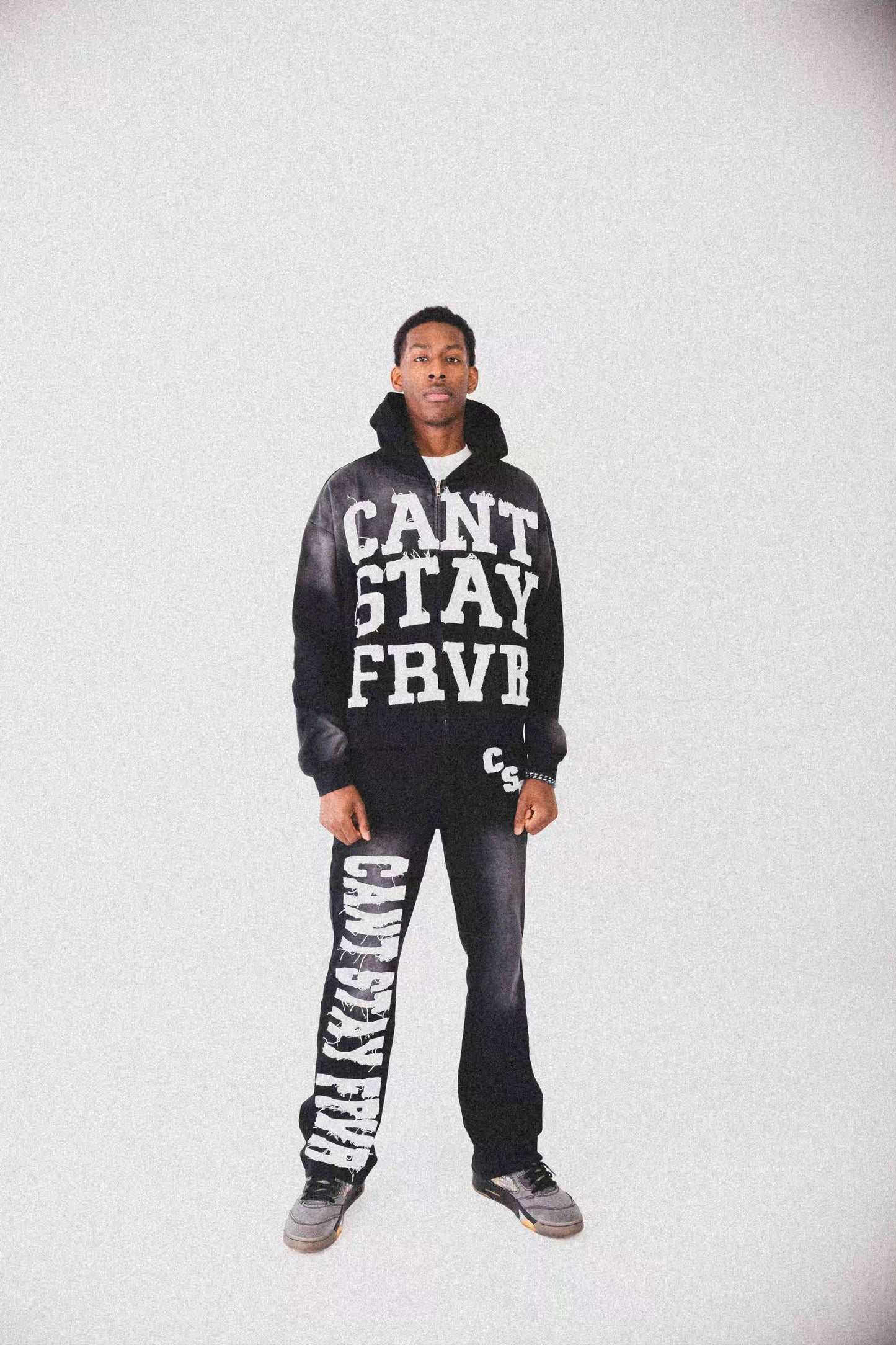 FRVR Zip UP Black